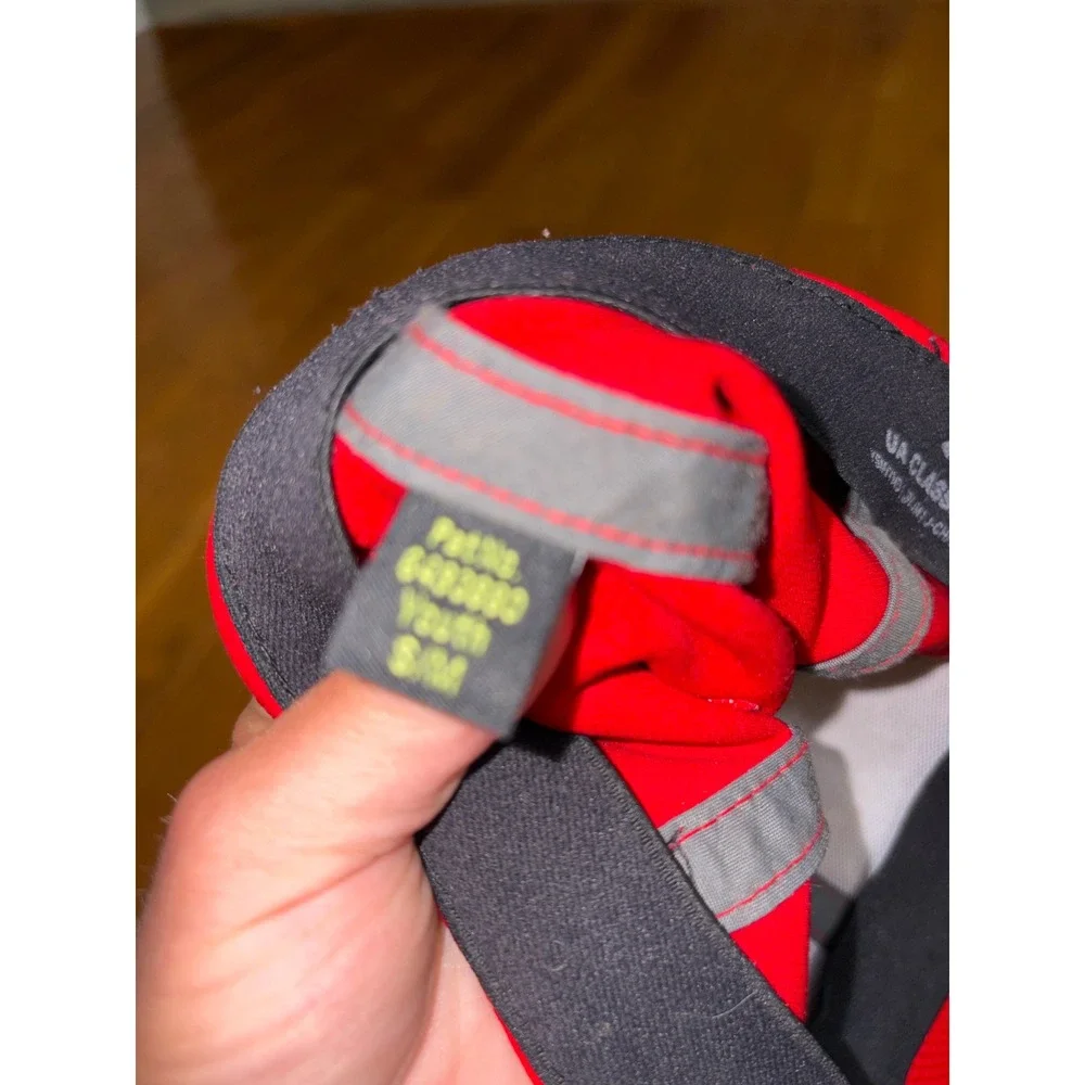 Under Armour Kids Red UA Classic Fit Baseball Cap Youth SM MD Hat